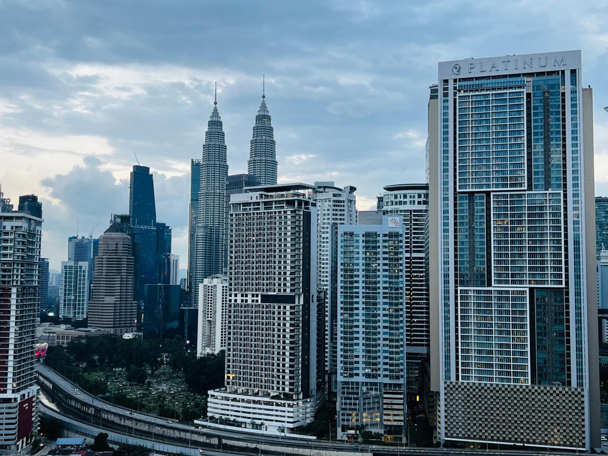 The Infinitum Kualalumpur Skypool Hotel Куала-Лумпур Экстерьер фото